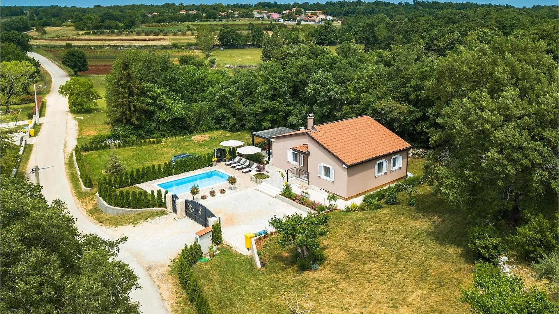 Villa Pepa Butori Basici Holiday home
